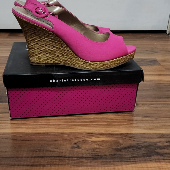 Wedge Sandle - Picture 3 of 4